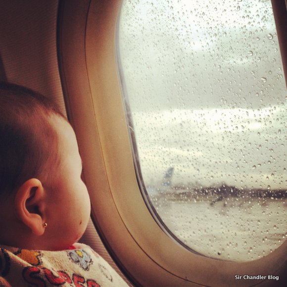Bebe en avión