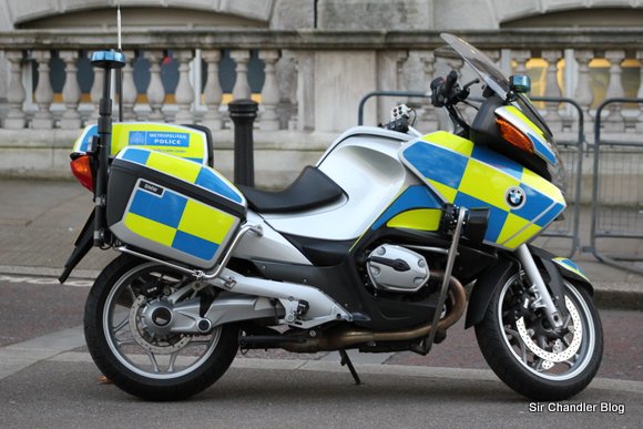 londres-12-moto-policia