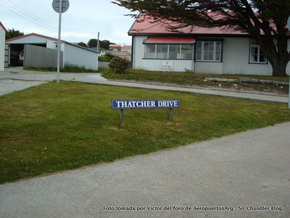 thatcher-drive-malvinas