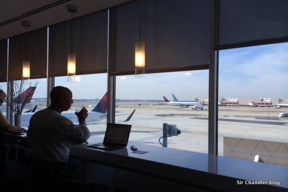 vip-delta-atlanta-ventana