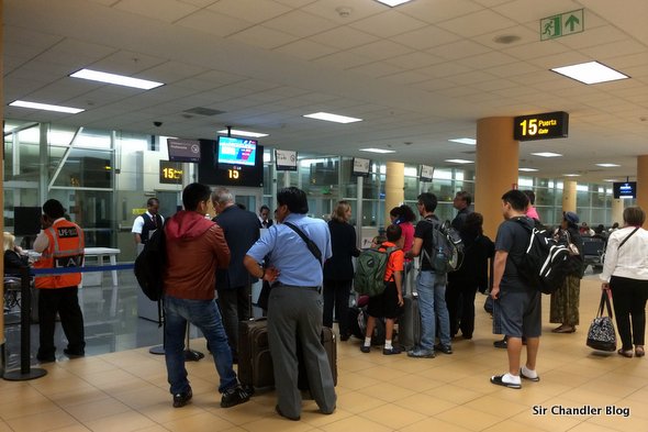 cola-avion-aeropuerto