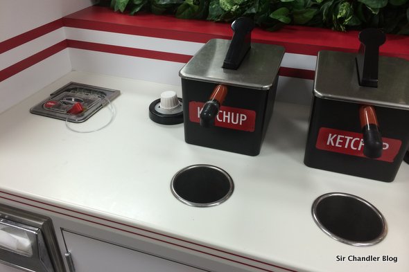 in-n-out-condimentos