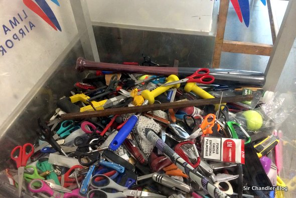 lima-aeropuerto-seguridad-tijeras