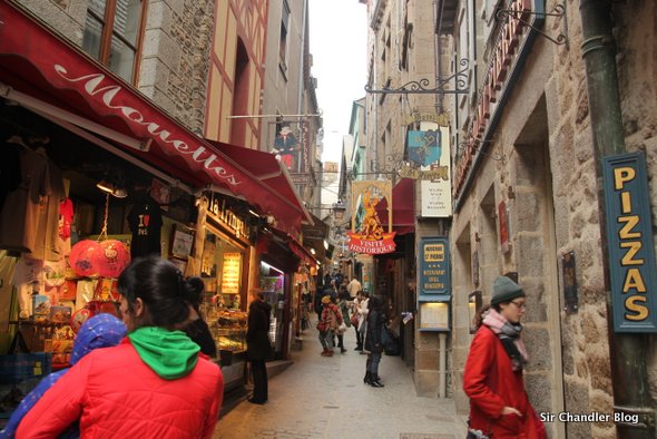 mont-saint-michel-pasillos