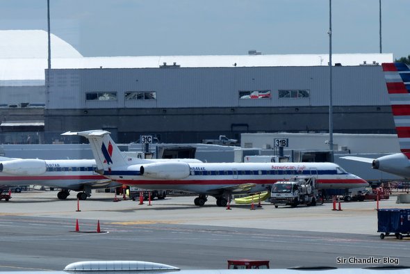 embraer-145-american-eagle