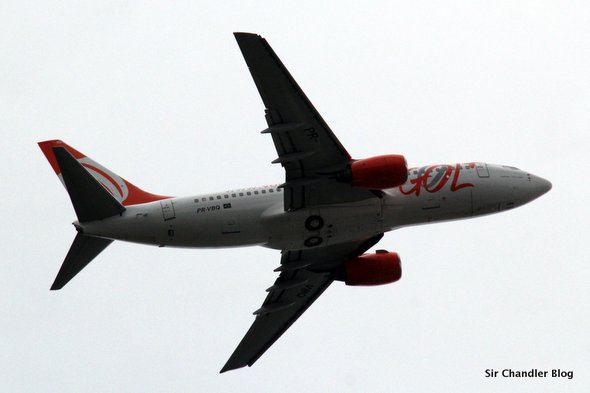 boeing-737-gol-arriba