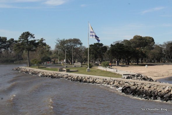 uruguay-bandera-carmelo