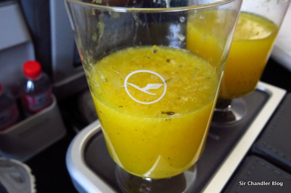 jugo-naranja-lufthansa