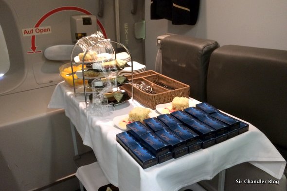lufthansa-business-chocolates
