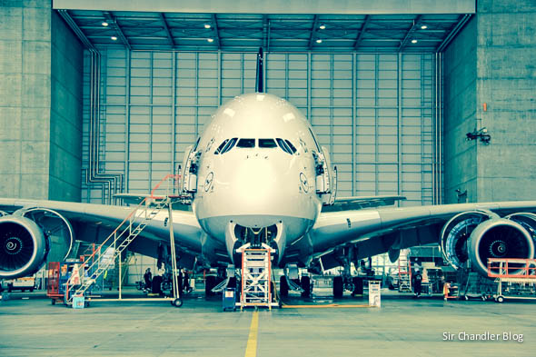airbus-380-lufthansa-de-frente