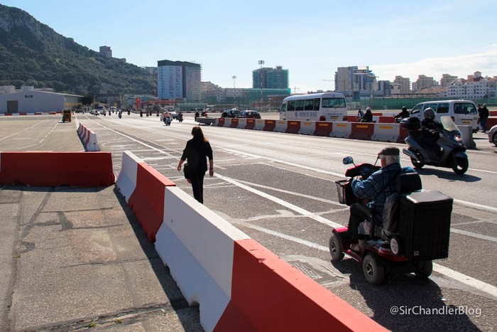 cruce-pista-gibraltar