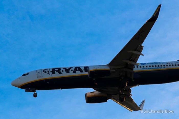 spotting-ryanair-737