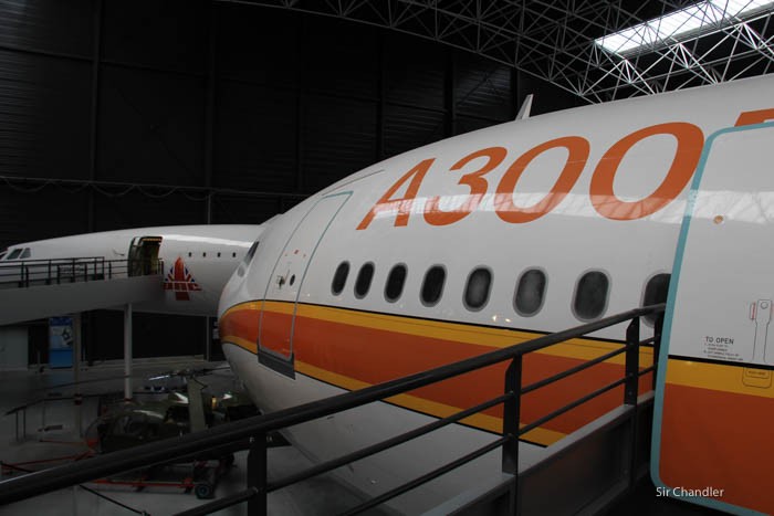 12-airbus-300
