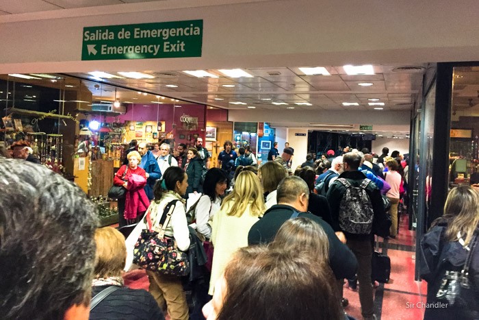 4-fila-salta-aeropuerto