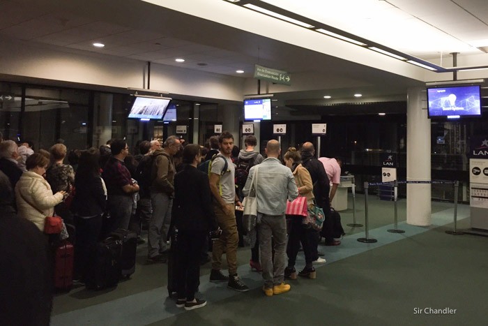 1-fila-aeropuerto-santiago