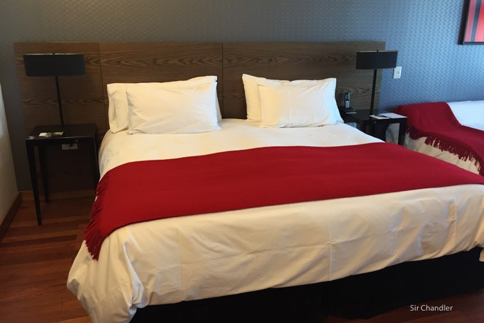 hotel-fierro-cama