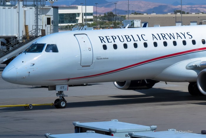 republic-airlines-embraer
