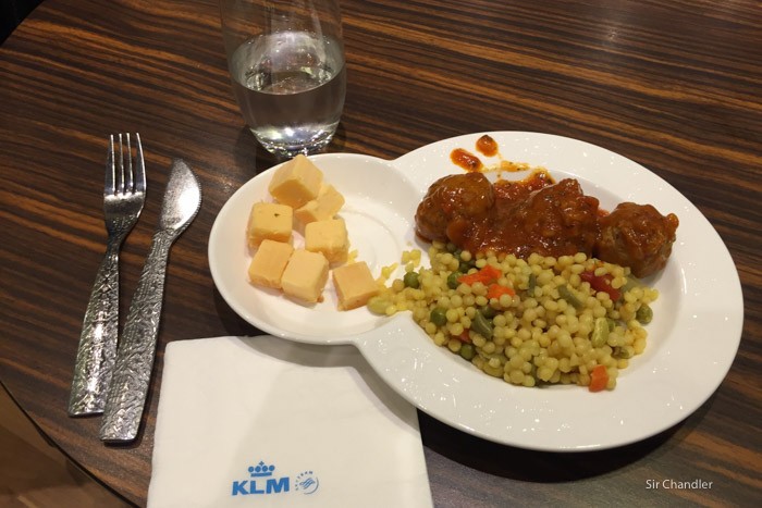 2-cena-vip-klm-ams