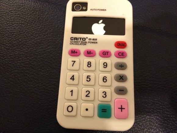 Funda para iPhone con forma de calculadora vieja