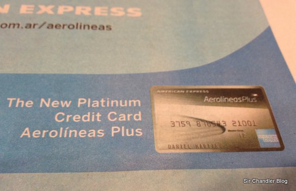 American Express sale a ofrecer su tarjeta de Aerolíneas Argentinas