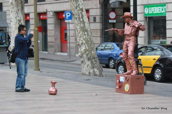 rambla-barcelona-estatuas
