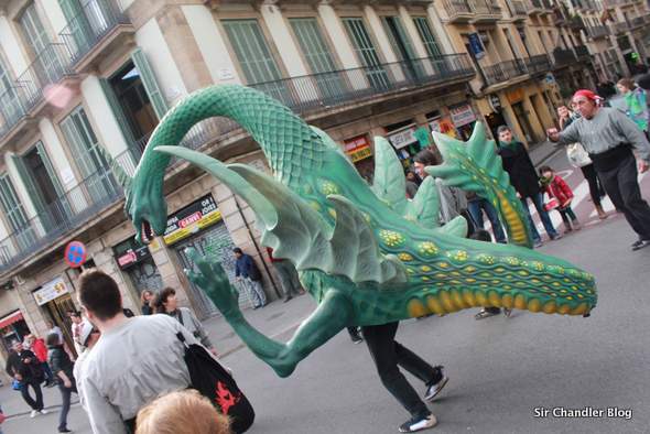 rambla-barcelona-fiesta