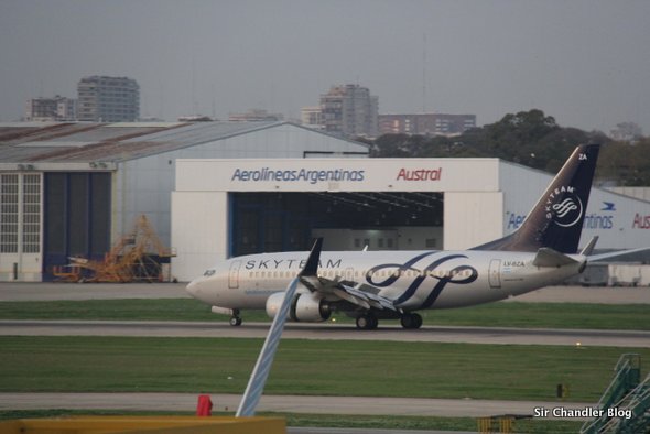 lv-bza-skyteam-737