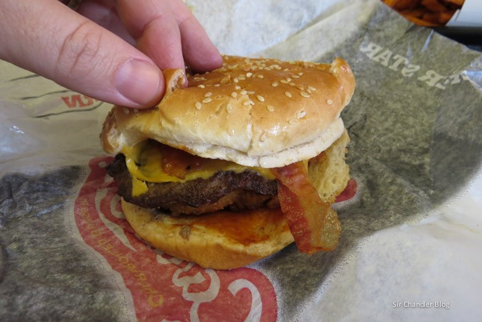 carls-jr-hamburguesa