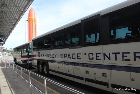 kennedy-space-bus