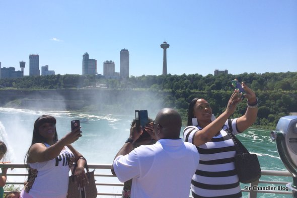 niagara-selfies