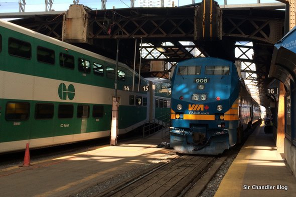 tren-canada-locomotora