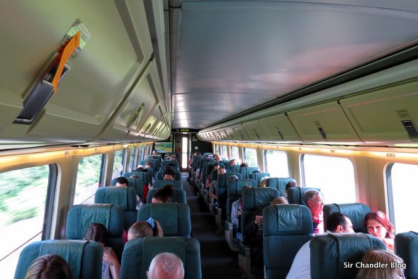 tren-canada-vagon-pasajeros