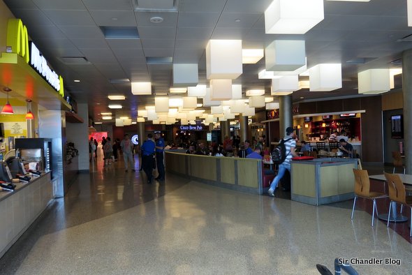 patio-comidas-boston-logan