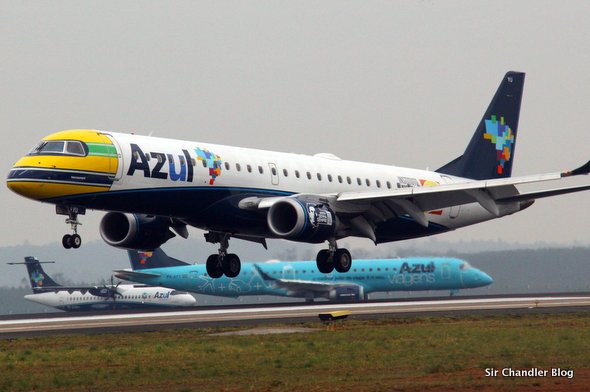 azul-tres-aviones