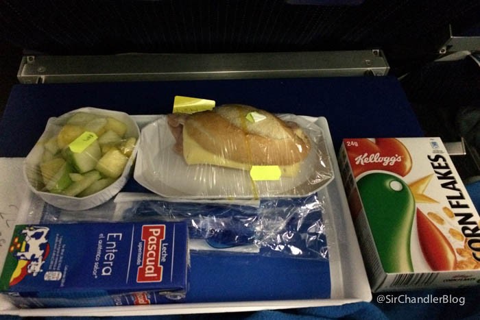 aerolineas-argentinas-desayuno-infantil