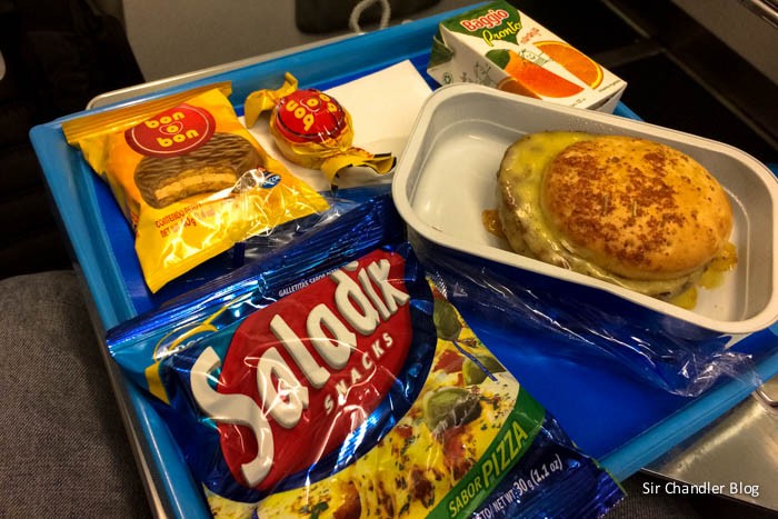aerolineas-cena-child