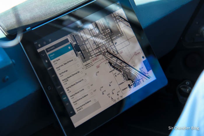 aerolineas-ipad-cockpit
