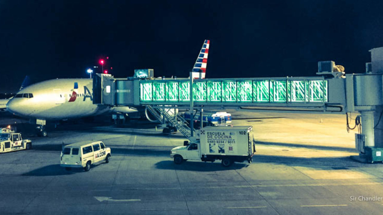 medidas de carry on en american airlines