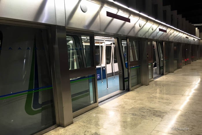 2-barajas-tren