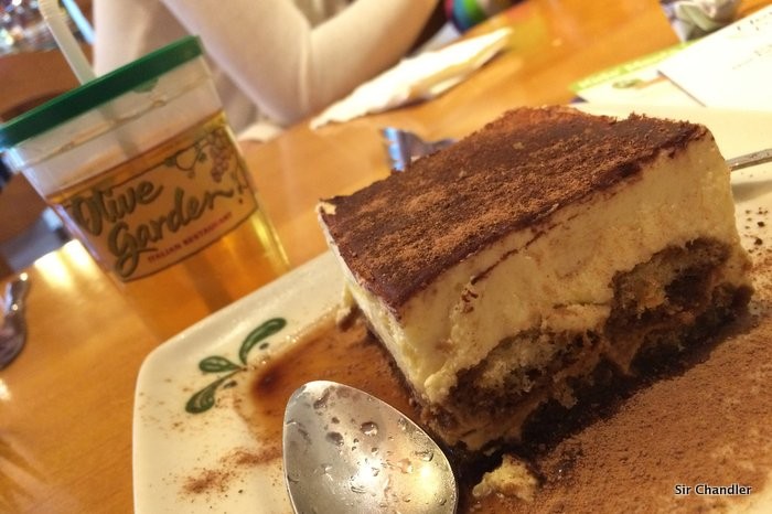 tiramisu-olive-garden