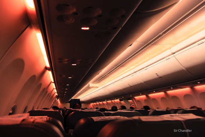 foto-nocturna-avion-cabina