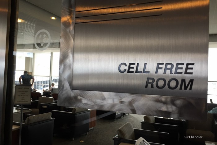 11-vip-cell-free-room-chicago-admiral
