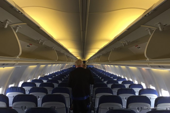 15-cabina-737-900-klm