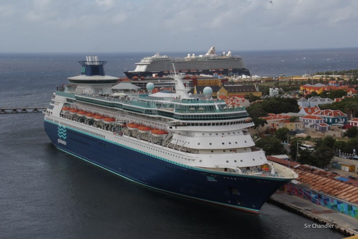pullmantur-curacao-0205