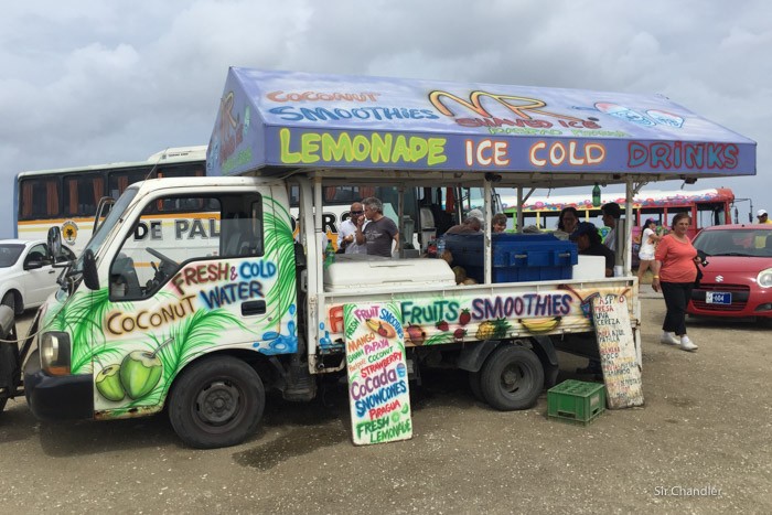 10-aruba-foodtruck