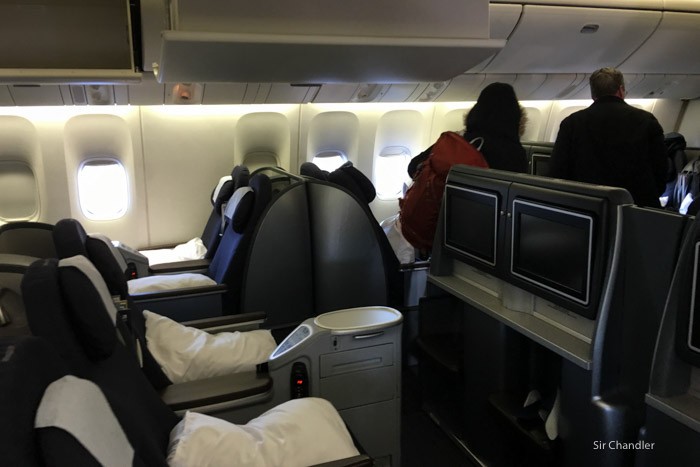 19-united-business-777