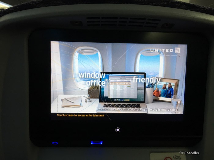 7-pantalla-787-united