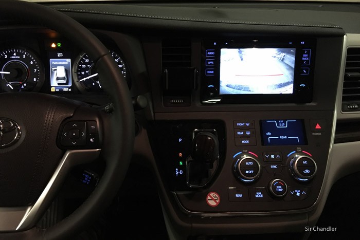 toyota-sienna-6679