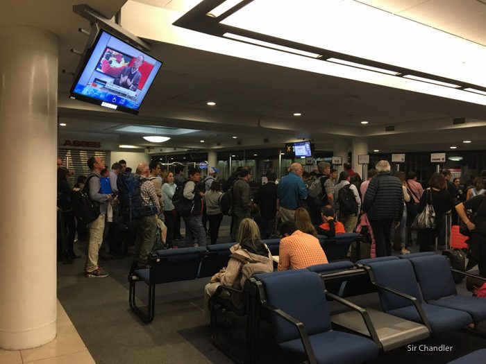 3-fila-scl-embarque