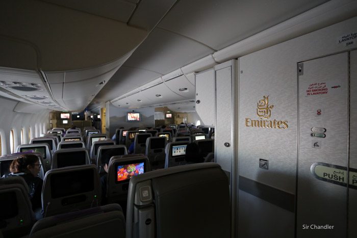 26-emirates-airbus-380-9518